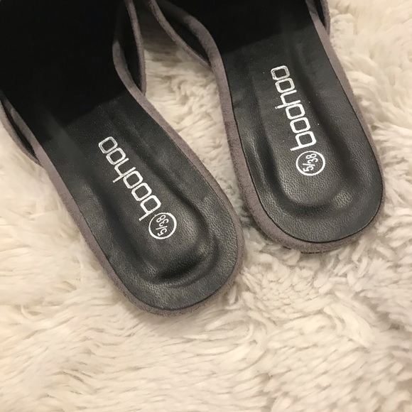 Boohoo Suede Gray Ribbon Mule Flats 🖤 - Picture 6 of 6